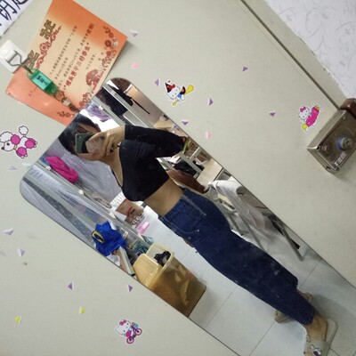 除了贵,,没有缺点,码数合适,布料舒服,长袖挡住手臂的肉,超级棒,但是这套泳衣也真的好贵,我胖,不敢穿,所以自己另外买了一条泳裙,胸垫会有点走位,如果是固定就好了,好舒服的上衣,再也不怕晒黑,不会被人捏手臂的肉了,啊哈哈哈哈哈哈哈哈哈,就这样,不说了 除了贵,,没有缺点,码数合适,布料舒服,长袖挡住手臂的肉,超级棒,但是这套泳衣也真的好贵,我胖,不敢穿,所以自己另外买了一条泳裙,胸垫会有点走位,如果是固定就好了,好舒服的上衣,再也不怕晒黑,不会被人捏手臂的肉了,啊哈哈哈哈哈哈哈哈哈,就这样,不说了