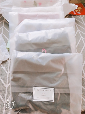 东西很好,小巧玲珑。价格实惠,夏天必备以前 基本上在淘宝天猫上买东西没有认真评论过,不知 道浪费了多少积分,听说评论超过一百字可以送 积分,这个福利真是不错,稳稳当当,每天都来一 百字评论,不知道是真是假反正这么试一下,这是 第N次来淘宝天猫购物了,东西便宜又实惠,质量 也不错,关键方便又快捷,买的放心,用着也可以 吧!总之好评好好好!单独包装超级棒   表白店主