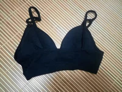 宝贝穿着超舒服适合我这种胸超小的人穿哈哈哈哈哈嗝