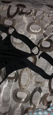 喜欢,就是线头有点多,圆环处直接断开了,也就穿了两次。 喜欢,就是线头有点多,圆环处直接断开了,也就穿了两次。