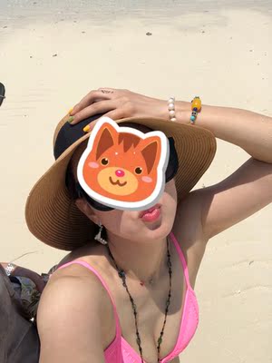 很满意,出发前买的,我定的加厚的,结果胸包不住,和客服联系了,客服很快给我寄来两件大小码,怕耽误我的时间,谢谢🙏!海岛游让我尽显魅力 很满意,出发前买的,我定的加厚的,结果胸包不住,和客服联系了,客服很快给我寄来两件大小码,怕耽误我的时间,谢谢🙏!海岛游让我尽显魅力