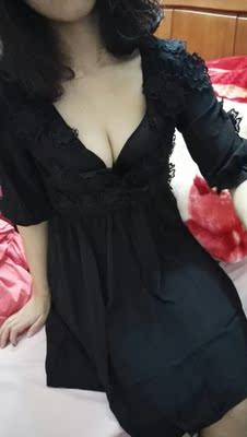 罩衣做工很好，雪纺材质很有质感，上身效果很好，显身材还能遮小肚肚，迫不及待得期待夏天快点来呢！