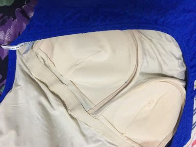 首先 物流超快。双十一没赶上最便宜的时候买,好心痛,但还是买了,想着凑单买上看看吧,毕竟喜欢很久了,没想到…爱死了!颜色、款式、材质…虽然大露背、但包裹性很强,一点不漏,拍的不好,大家见谅?凑合看一下。特别推荐 首先 物流超快。双十一没赶上最便宜的时候买,好心痛,但还是买了,想着凑单买上看看吧,毕竟喜欢很久了,没想到…爱死了!颜色、款式、材质…虽然大露背、但包裹性很强,一点不漏,拍的不好,大家见谅?凑合看一下。特别推荐