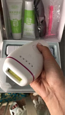 时下，吾已浪迹淘宝数年，但觉世风日下，深知各店之猫腻甚多，不乏其闻。然，唯此店这宝物与众皆不同，为出淤泥之清莲。使吾为之动容，心驰神往。乃至饭不能食，寝则不安，辗转反侧无法忘怀。于是乎紧衣缩食，凑齐银两，倾吾所能而买。掌柜之热心与小二之殷切让人感染，感激怜涕。打开包裹之时，顿时金光四射，屋内升起七彩祥云，处处都是祥和之气。吾惊讶之余便是欣喜若狂，呜呼哀哉！此宝乃是天上物，人间又得几回求！遂沐浴更衣，焚香祷告后与家人共赏此宝。夫则赞叹不已，不仅赞叹此宝物款型及做工，超高性价比！且赞吾独具慧眼与时尚品位，更予唇相赠。店主果然句句实言，毫无夸大欺瞒之嫌。此属大家风范，忠义之商贾，更无愧于皇冠之衔。吾不敢独享此宝，唯恐天谴。便有感而出此文，句句真言，字字肺腑。嗟！望淘宝江湖所需此宝之英雄志士无需货比三家，谨记唯此宝为首选也 !