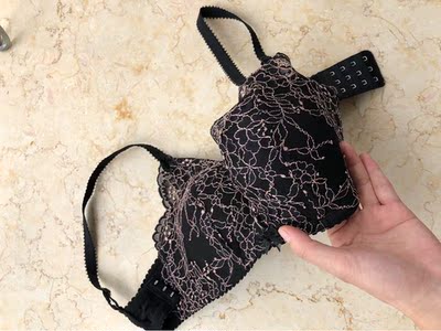 柔软舒服码数正 一次买了3个,都很满意,就喜欢这种薄薄的,现在的人都注重健康,很少穿聚拢的,这种舒服 柔软舒服码数正 一次买了3个,都很满意,就喜欢这种薄薄的,现在的人都注重健康,很少穿聚拢的,这种舒服