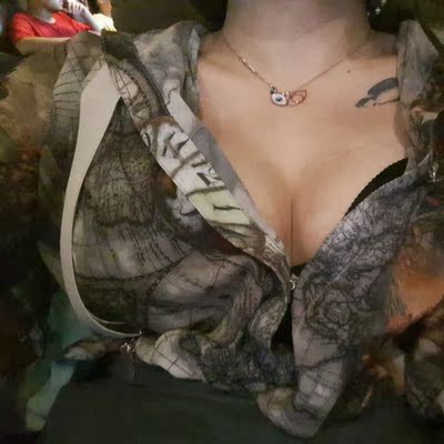 这内衣厉害了。。。36b能有这效果，男朋友说和e cup一样  希望卖家能研发出更多款式，少女的性感的，会再来的