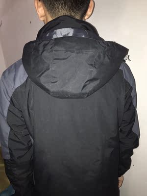 目前看来狼骑户外冲锋衣怎么样,是什么牌子的?质量上档次吗?