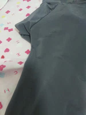 就是有钩丝,好像是穿过的,能换吗 就是有钩丝,好像是穿过的,能换吗