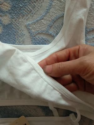 质量很好纯绵的很亲肤,还没来得及洗女儿就试穿了,她说很舒服,买二送二很值 质量很好纯绵的很亲肤,还没来得及洗女儿就试穿了,她说很舒服,买二送二很值