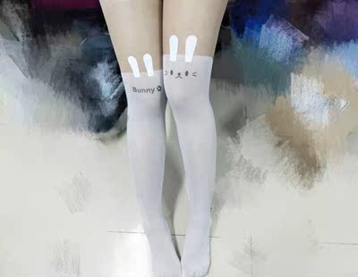 都说白丝显腿粗，但是这个真的不显腿粗！收腿效果挺好的，连我这种大粗腿都没怎么显&hellip;&hellip;弹性挺大的，就是可能有点短，不太适合高个子的妹子&hellip;&hellip;我1米七穿有点点掉档&hellip;&hellip;不过提高一点也没啥问题！很棒棒！