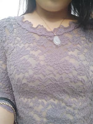 贵有贵的道理，之前买了个20元的，不能穿，这个是超级喜欢的，很满意！