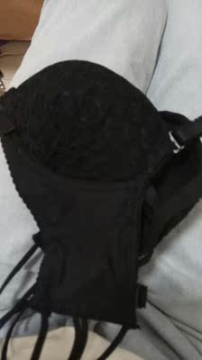 不错不错穿上很舒服 前面扣的特别好穿 聚拢的 胸大了一个号 哈哈哈哈哈哈哈哈哈哈哈哈哈喜欢的赶快下手吧 绝对好 新买的 不会穿 客服也很耐心的讲解 下次还到这家买 太喜欢了 准备再入手一个 不说了不说了 我要去把它洗了