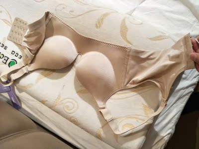是我买到最柔软的一次内衣，穿上感觉很轻松。