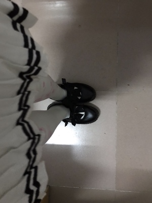 真的穿着舒服  而且很好看  穿了3三天没有起球  也不会掉档