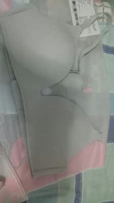 弹性很好也不勒，就是不知道穿久了会不会容易松，很舒服，还简洁大方