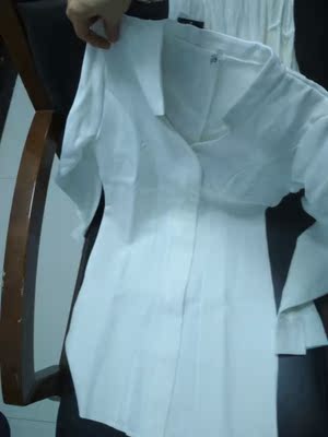 挺修身的，不错呦，适合这个季节。