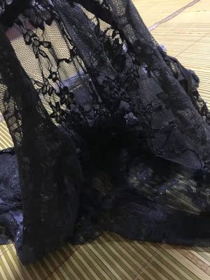 这个纱摸起来特别软，店家卖这么便宜真是赚啦，裙摆也好看，又性感，赞的不行啦