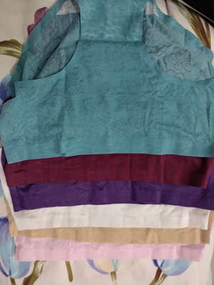 宝贝手感舒服，价格也便宜，很划算！