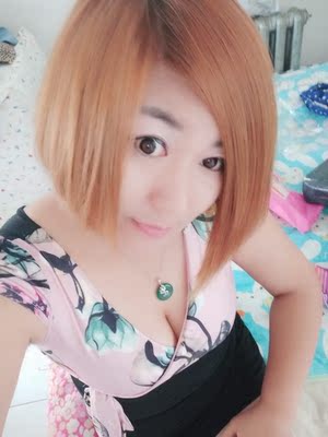 好美的裙裙,我老公说出门穿这美的裙裙,怕我回不来家了,我说我不是人民币,我老公说我穿这裙子比人民币要好看很多✌️ 好美的裙裙,我老公说出门穿这美的裙裙,怕我回不来家了,我说我不是人民币,我老公说我穿这裙子比人民币要好看很多✌️