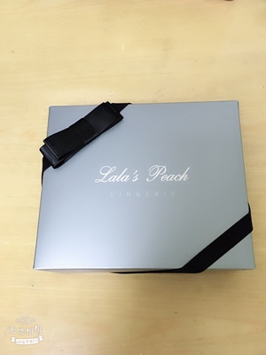 包装很精致，小内内也好看，买了三条送了一条，送的这条摸着也舒服，只是我不喜欢高腰裤。都摸着舒服