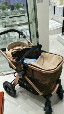 解说小太阳高景观婴儿推车怎么样，好用吗？这个牌子上档次吗