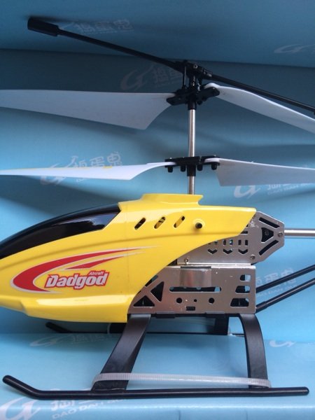 免邮捣蛋鬼中型遥控耐摔充电合金直升飞机儿童玩具彩盒长67厘米