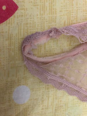 穿了一段时间发现商品质量极差，亲们购买需谨慎！看图。