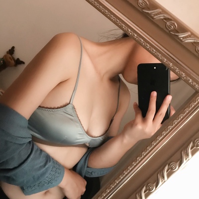 内衣太舒服了，穿着很适合，我要准备多几件薄款无钢圈内衣，搭衣服也好看