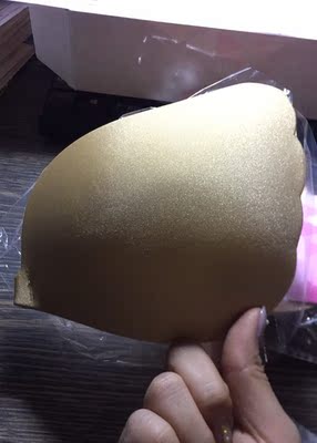 80B胸，但肉比较松，所以选择C，上薄下厚款