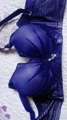 宝贝不错，穿着舒服，不勒人，外形漂亮，第二次购买了！