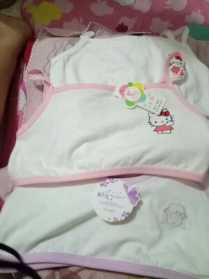 很漂亮，物流挺快，客服态度很好，会介绍朋友买的。