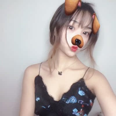 真心喜欢这个品牌， 我是杯博主推荐过来的，出去溜达穿内衣太热了，买这个穿，穿个小吊带真的好舒服，已经穿了3次了，晚上出去疯就穿这个不鸡肋哈哈哈哈，狭路相逢勇者胜 兄弟们冲鸭，哈哈在买几件换着穿，嘿嘿嘿啦啦啦啦啦啦啦