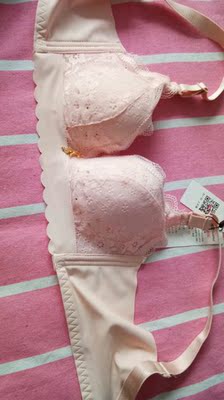 内衣收到了，质量很好试了下很舒服。好评