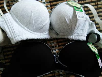 第一次买,穿这刚刚好,内心成就感十足,样子挺好的 第一次买,穿这刚刚好,内心成就感十足,样子挺好的