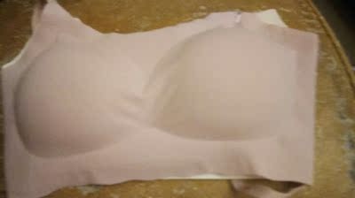 胸衣面料很好穿着舒服，价位又便宜，打算在入手两件。