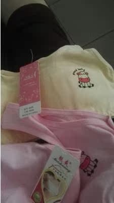 好，手感很舒服，质量也不错，刚发育的女孩穿挺不错，大爱，以后还会再来光顾的，谢谢！