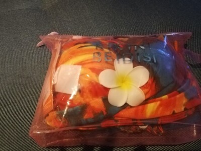 泳衣质量款式都很不错，非常喜欢！好评是应该的！