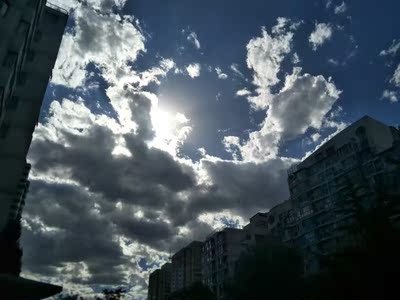 还没穿，看着还不错