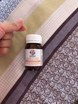 之前朋友送过我这款暖宫片，服用一段时间后，月经越来越正常，而且曾经经期腹痛的症状现在也没有了，简直是太感谢这款产品了，宫寒对女性的危害简直是太大了，希望所有的姐妹们都不要再被宫寒所困扰，这款贺柏圣的暖宫片，你值得拥有。亲身使用过，并深感受益，所以推荐给大家。