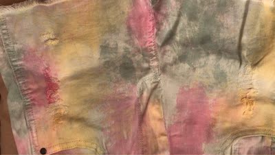 不错 每款短裤都很喜欢 要是发货再快点就更好了 这款也很不错 大小合适 长短刚好 配浅色T都很好看 希望以后出更多漂亮衣服 好好好好好好好好好好好好好好好好好 后面这重复的都是为了凑字数蹭淘气值 但是短裤真的不错呀