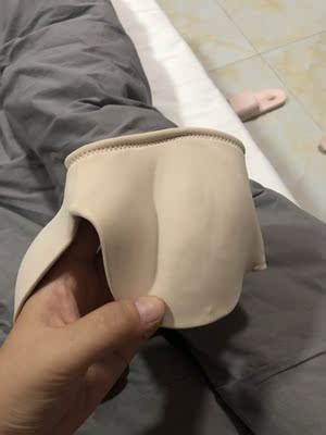 第一次洗就变形了 今年第一次给差评