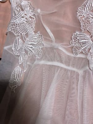 衣服质量很好,面料柔软,做工也挺好的,挺满意的。 衣服质量很好,面料柔软,做工也挺好的,挺满意的。