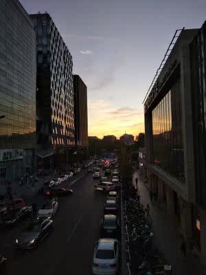 包装完好，内衣质量也挺好，有质感，穿过再来追评