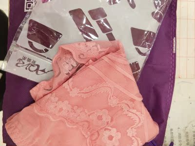 一直在买你家的内裤,质量特别好,穿着好看还舒服,还会接着继续光顾你家的 一直在买你家的内裤,质量特别好,穿着好看还舒服,还会接着继续光顾你家的