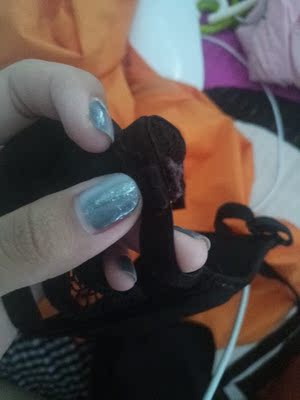 别买了别买了，他家内衣一次性的，惹不起惹不起