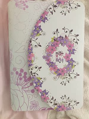 包装很精心，很好看，衣服不错，我很喜欢！