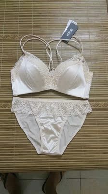 真的好看耶，而且穿着很舒服。还这么便宜。以后就这家了。