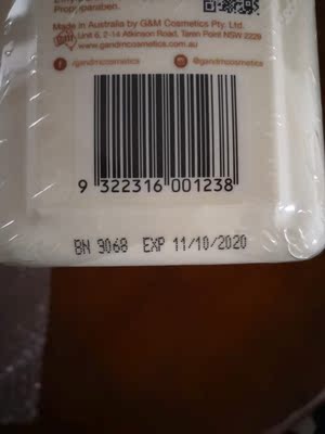 很重一瓶，味道一般，用了再追评