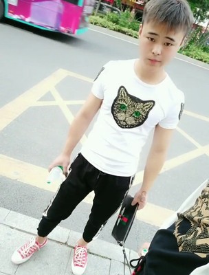 【揭秘】菲卡奴男包怎么样，质量很差是真的吗