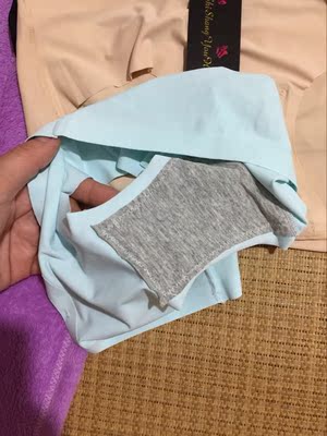 今天拿到货就试了试,正好,布料很薄,很滑,摸上去很舒服 今天拿到货就试了试,正好,布料很薄,很滑,摸上去很舒服